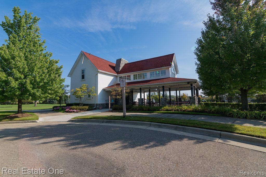 961 HOLLOW CORNERS, Rochester, MI 48307 — Photo 49