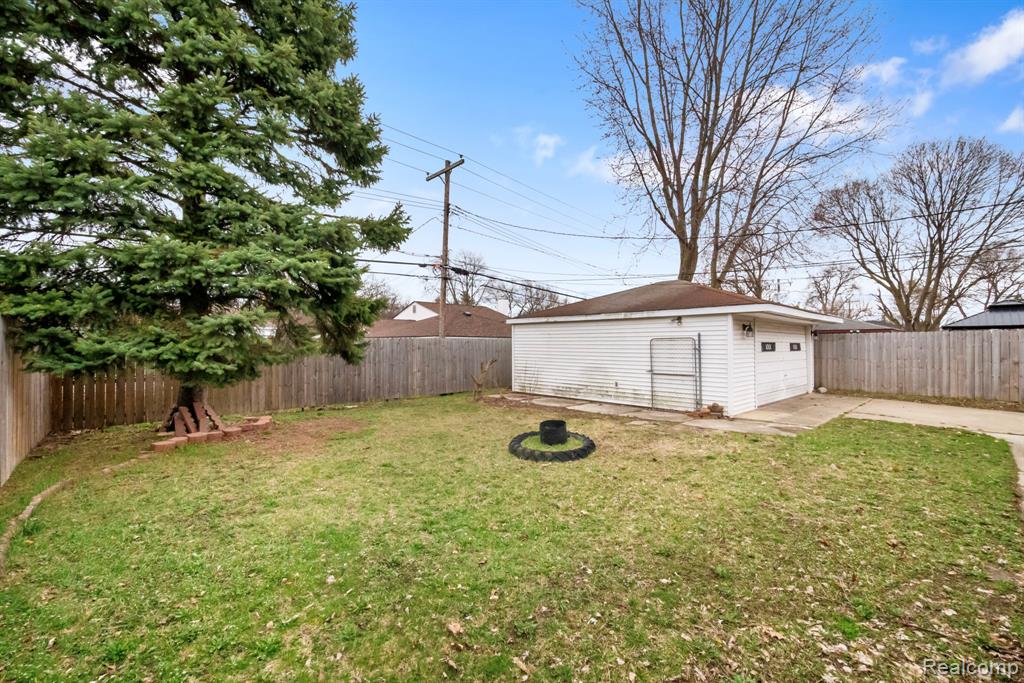 6842 Bison Street, Westland, MI — Photo 25