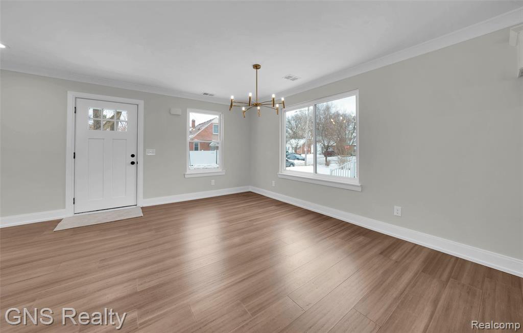 718 Devillen Avenue, Royal Oak, MI 48073 — Photo 12