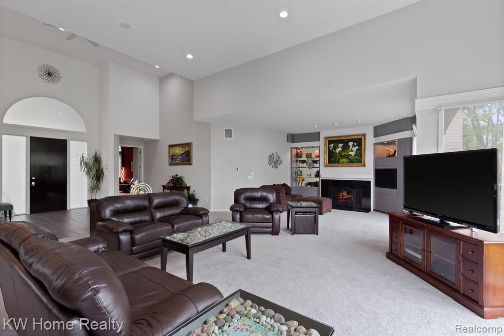 4958 COUNTRYSIDE Drive, West Bloomfield, MI 48323 — Photo 10