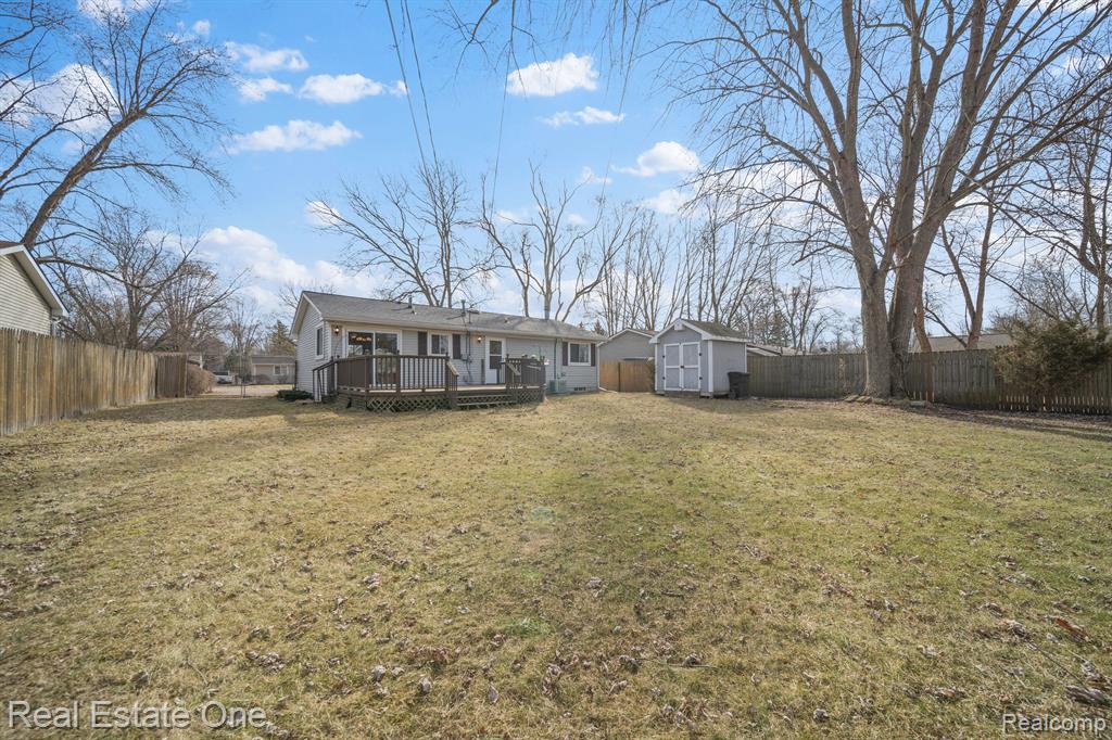 417 HAZE, Pinckney, MI 48169 — Photo 20