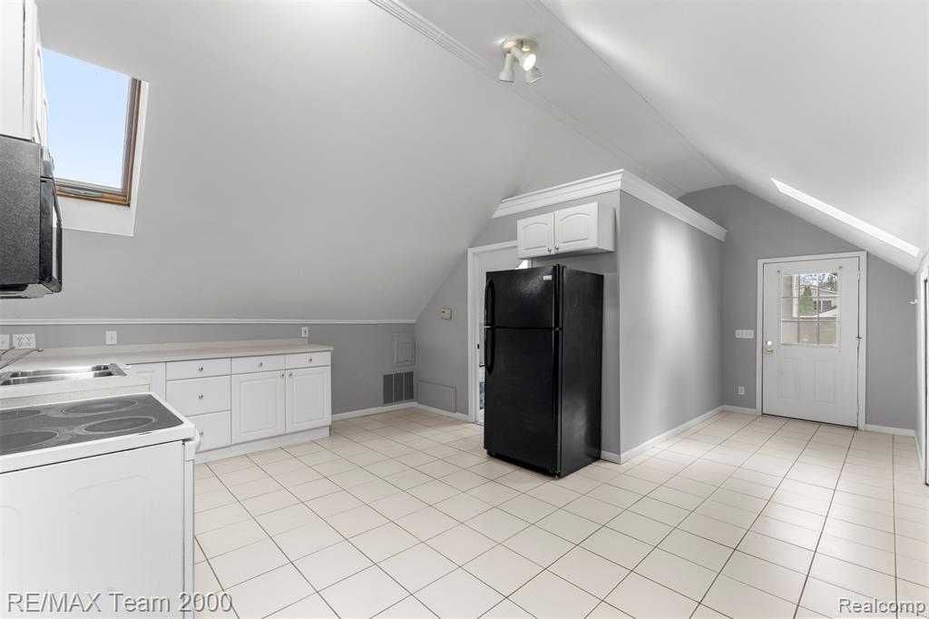 4390 Cass Elizabeth Road, Waterford, MI 48328 — Photo 23