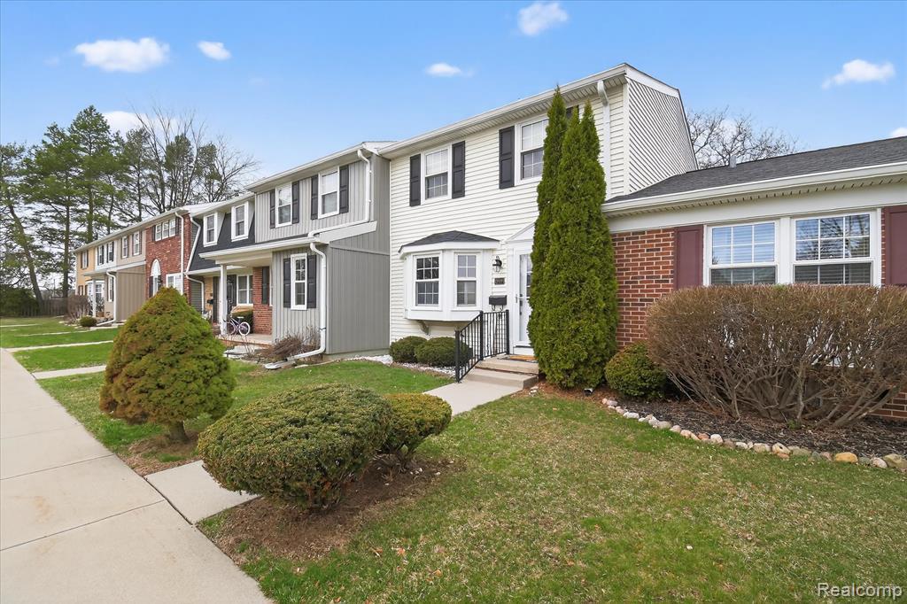 19555 Dartmouth Place, Northville, MI 48167 — Photo 4