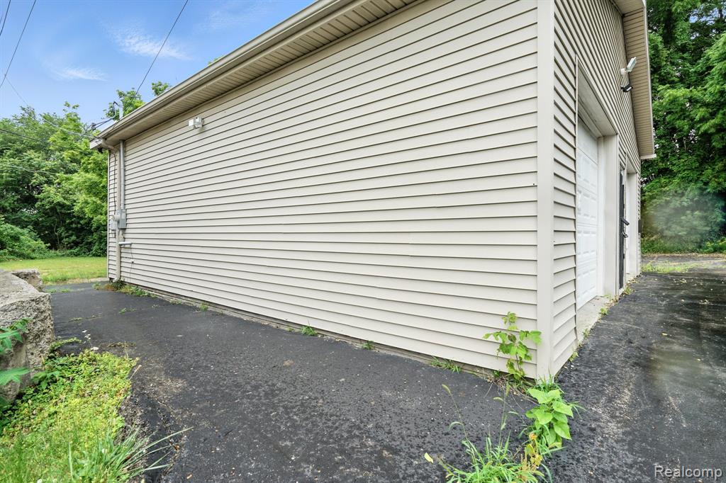 625 Warren Street, Flint, MI 48505 — Photo 13