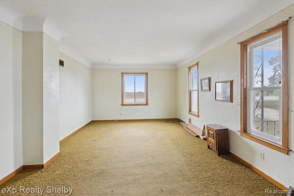 8433 W SANILAC Road, Vassar, MI 48768 — Photo 5