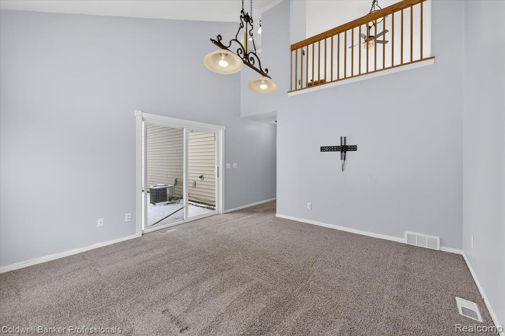 639 Andover Woods Drive, Fenton, MI 48430 — Photo 22