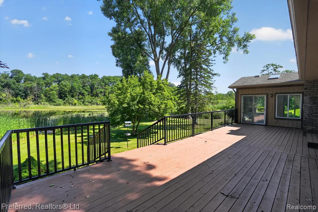 5524 Lawrence Court, Pinckney, MI 48169 — Photo 40