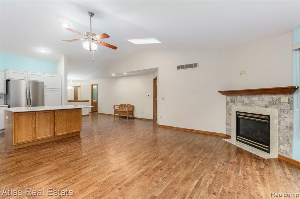 9096 EMILY Drive, Davison, MI 48423 — Photo 15