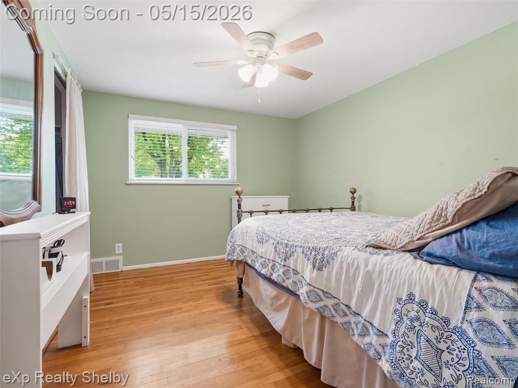 40753 Irval Drive, Sterling Heights, MI 48313 — Photo 16