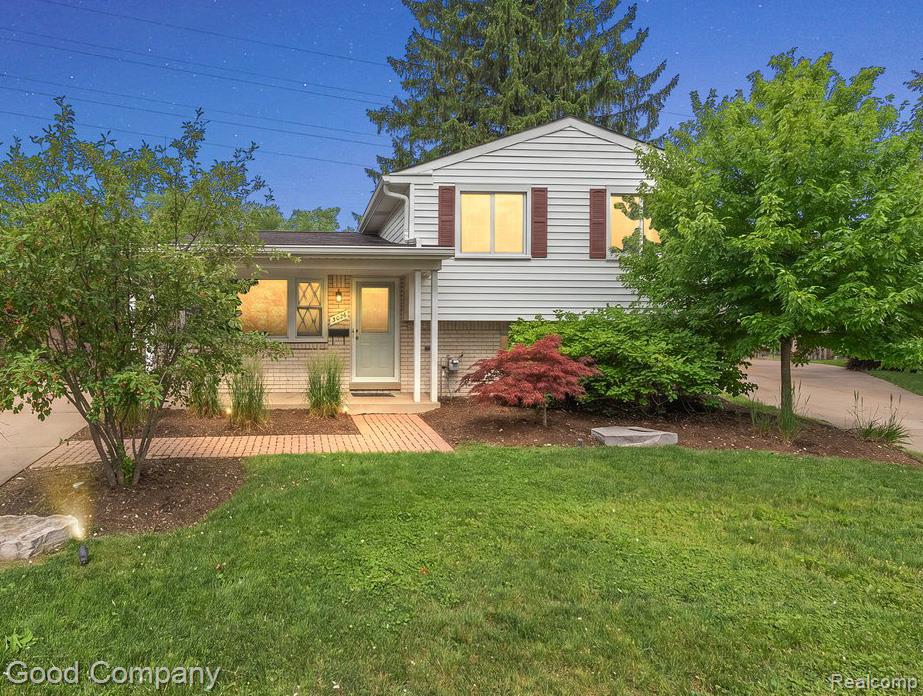 3026 Linwood Court, Royal Oak, MI 48073