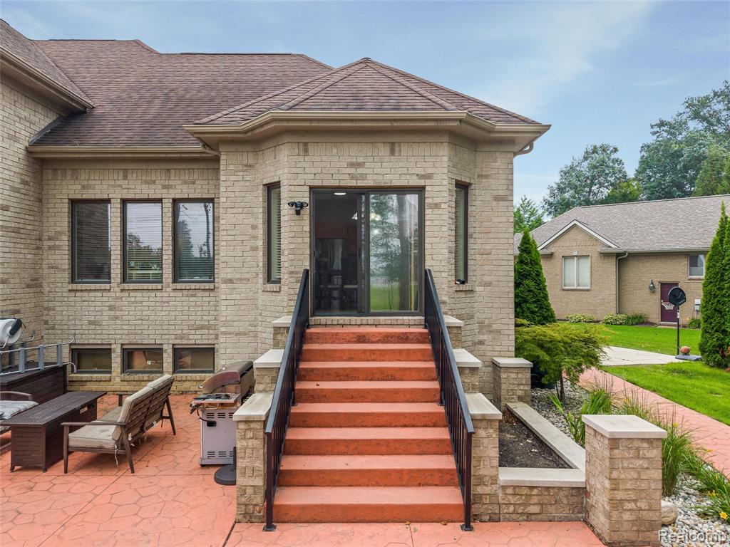 52041 Loon Court, Shelby Twp, MI 48315 — Photo 51