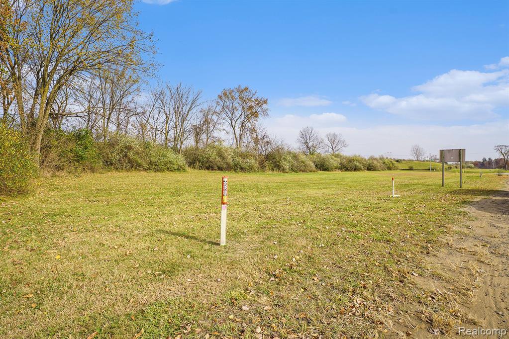 8815 E HOLLY Road, Holly, MI 48442 — Photo 18