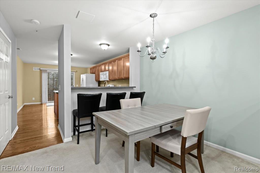 662 Village Lane, Milford, MI 48381 — Photo 11
