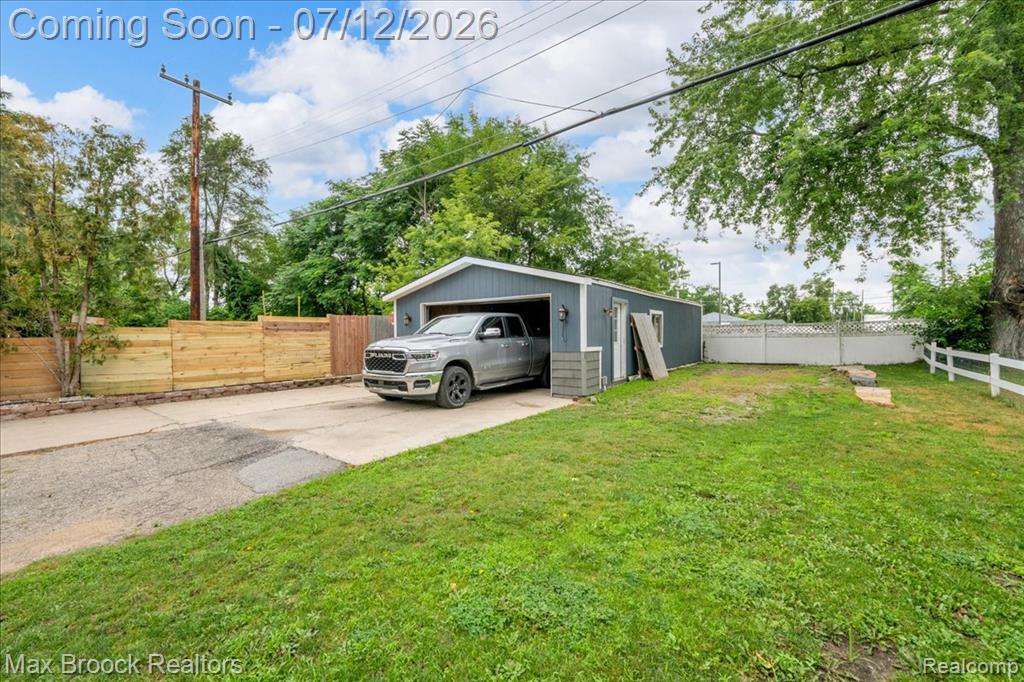 8230 Vandell Street, Commerce Twp, MI 48382 — Photo 34