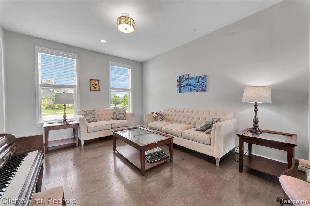51214 Scarborough Road, Canton, MI 48188 — Photo 5