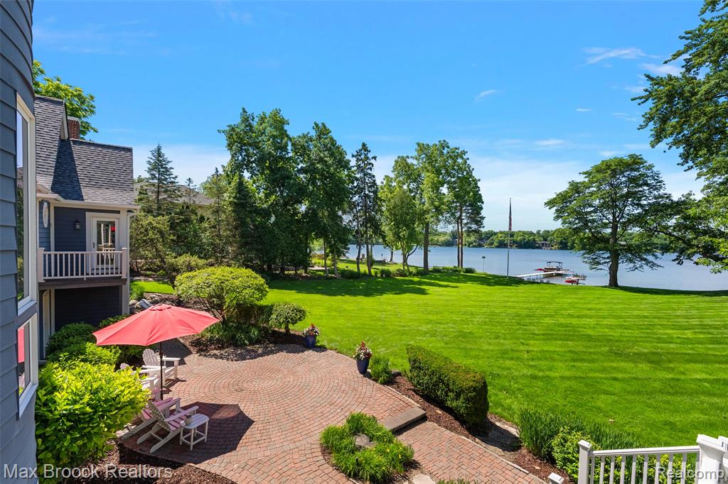 4875 Old Orchard Trail, Orchard Lake Village, MI 48324 — Photo 2
