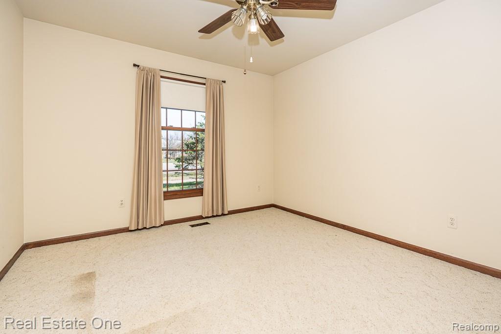 48790 Mill Bank Court, Utica, MI 48315 — Photo 19