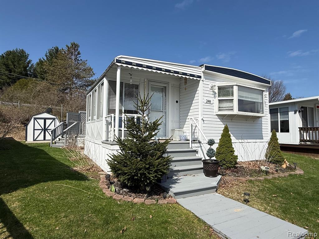 248 shoreline DR W., Port Sanilac, MI 48469