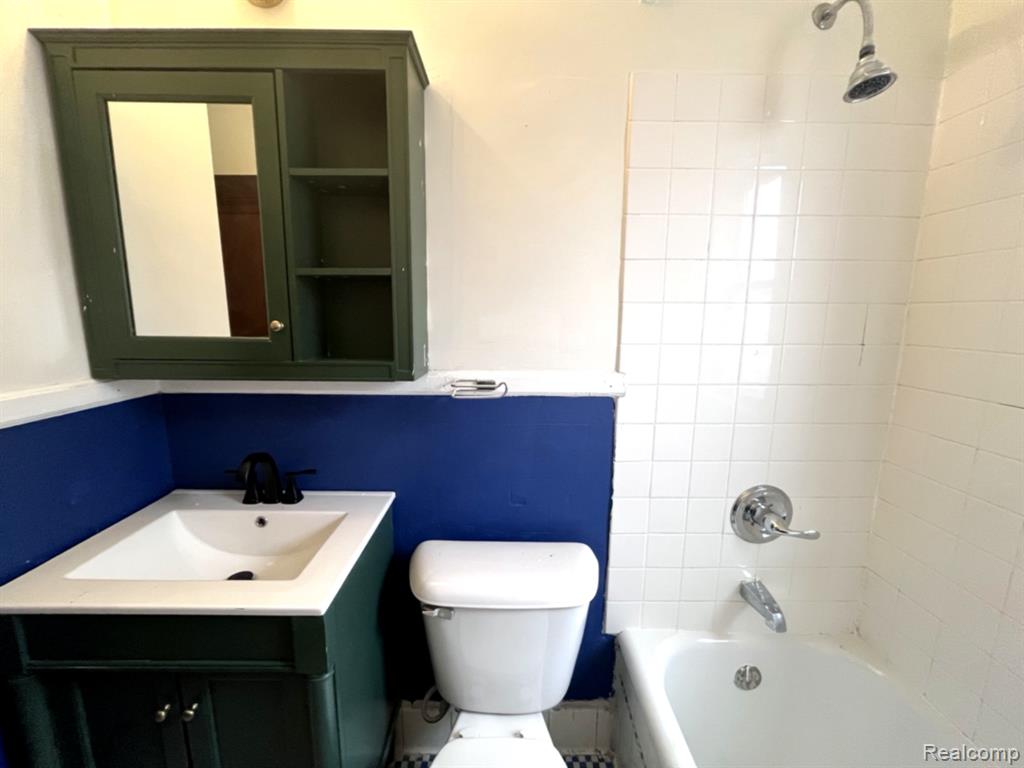 884 Beaconsfield Avenue, Grosse Pointe, MI 48230 — Photo 7