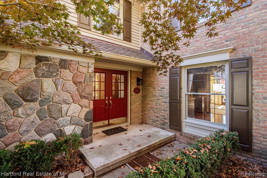 4506 Golf View Drive, Brighton, MI 48116 — Photo 2