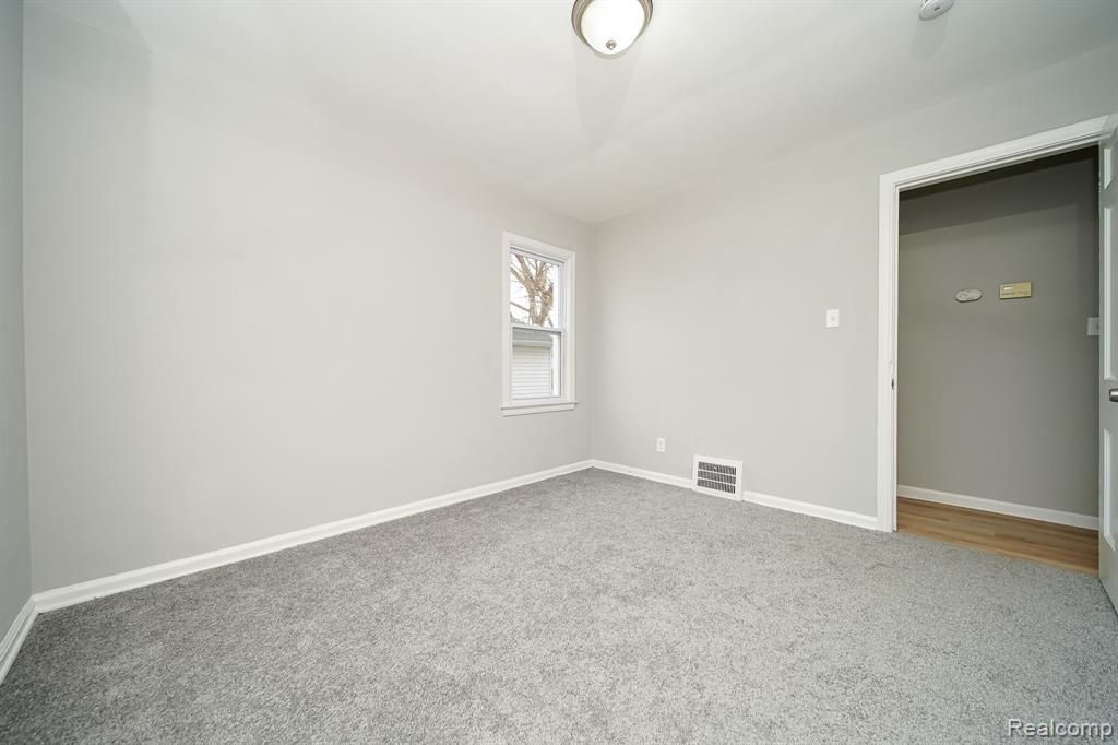 4643 S Hubbard Street, Wayne, MI 48184 — Photo 21