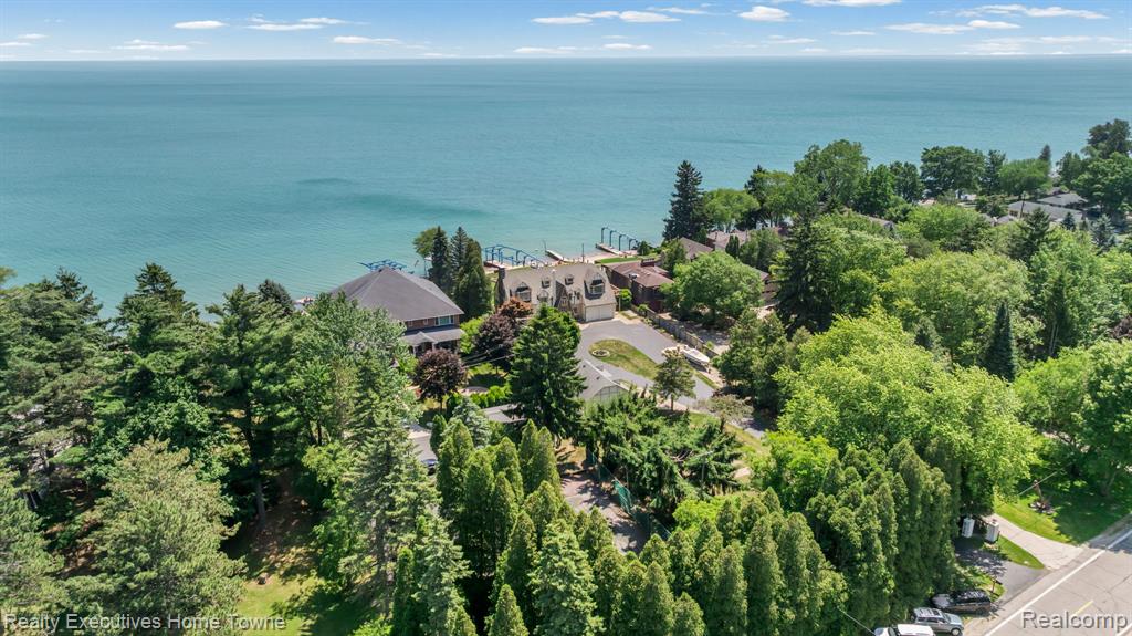 8308 Lakeshore, Burtchville, MI 48059 — Photo 24