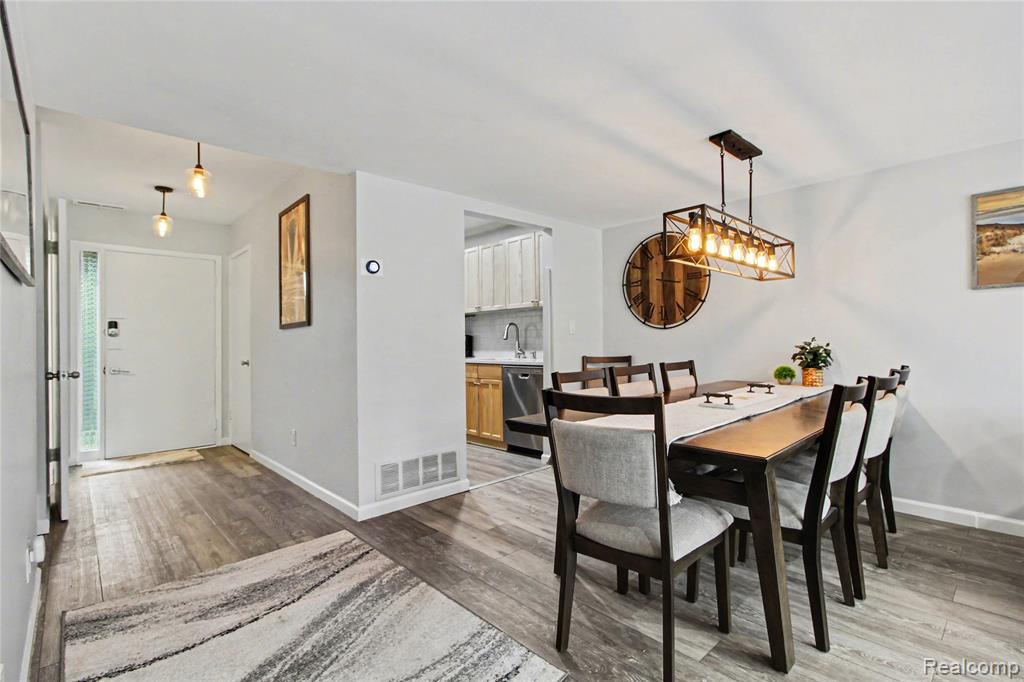 798 Peninsula Court, Ann Arbor, MI 48105 — Photo 4