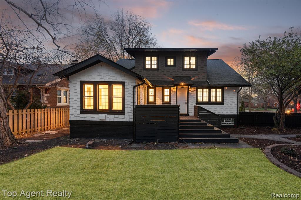 784 Barrington Road, Grosse Pointe Park, MI 48230 — Photo 40