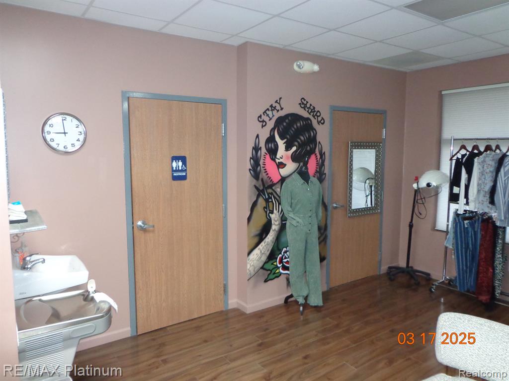 415 ROUNDS Drive, Fenton, MI 48430 — Photo 13