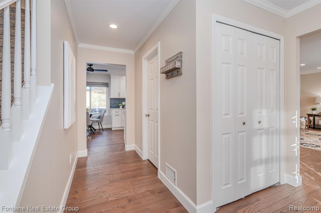 8742 WILLIAMSPORT Drive, White Lake, MI — Photo 45