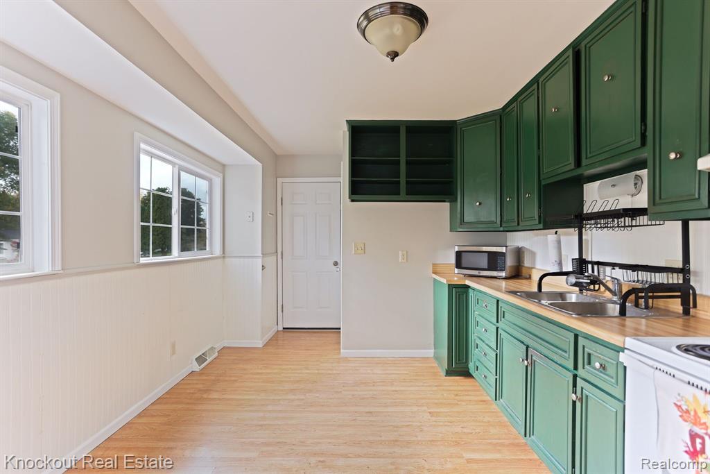 4938 WORTH Street, Millington, MI 48746 — Photo 13
