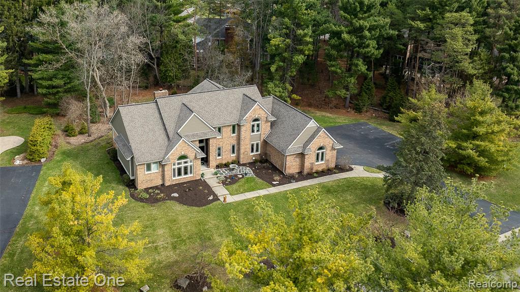 5350 Hidden Pines Drive, Brighton, MI 48116 — Photo 3