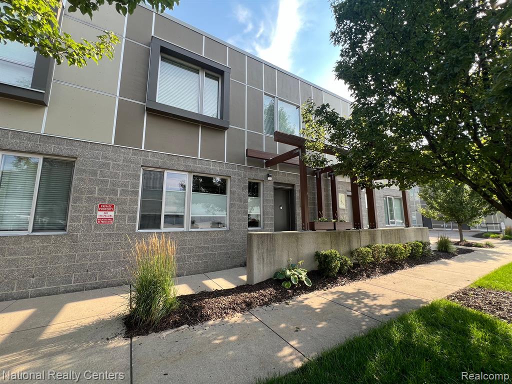 600 Douglas Street NW, 612C, Grand Rapids, MI 49504 — Photo 2