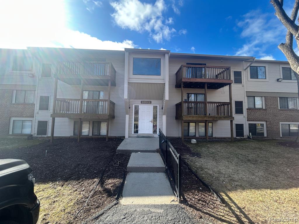 30042 W 12 MILE Road, Farmington Hills, MI 48334, Farmington Hills, MI, 48334