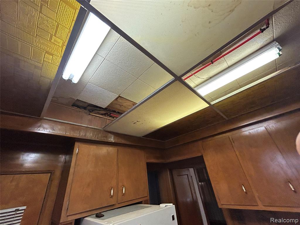 7431 Kipling Street, Detroit, MI 48206 — Photo 27