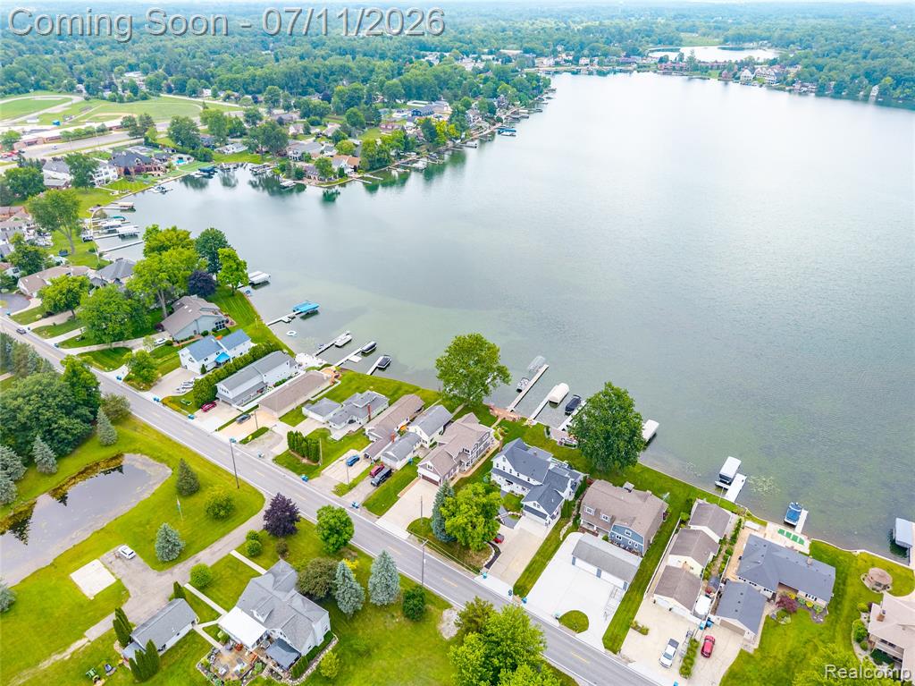 12033 Torrey Road, Fenton, MI 48430 — Photo 10