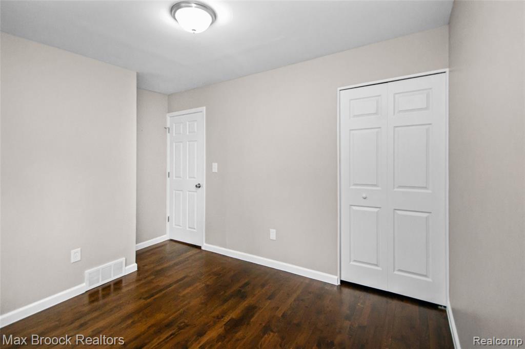 493 Luther Avenue, Pontiac, MI 48341 — Photo 11