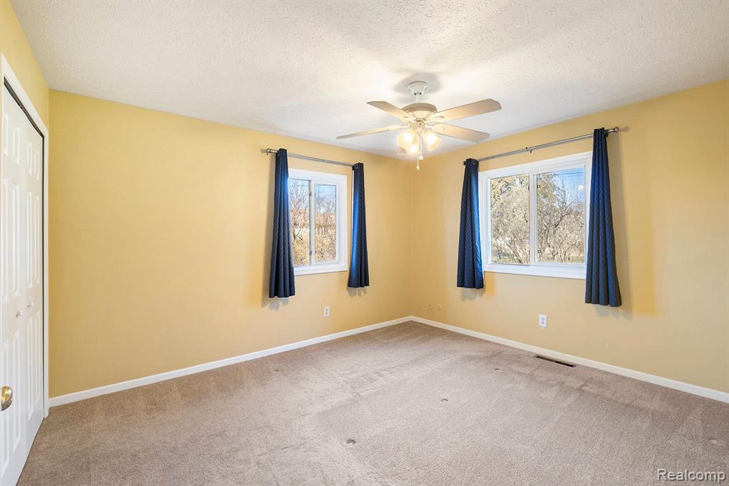 9170 ROBERT BURKE Drive, Brighton, MI 48116 — Photo 11