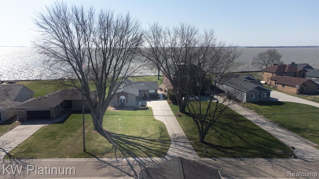 48218 Harbor Drive, Chesterfield, MI 48047 — Photo 5