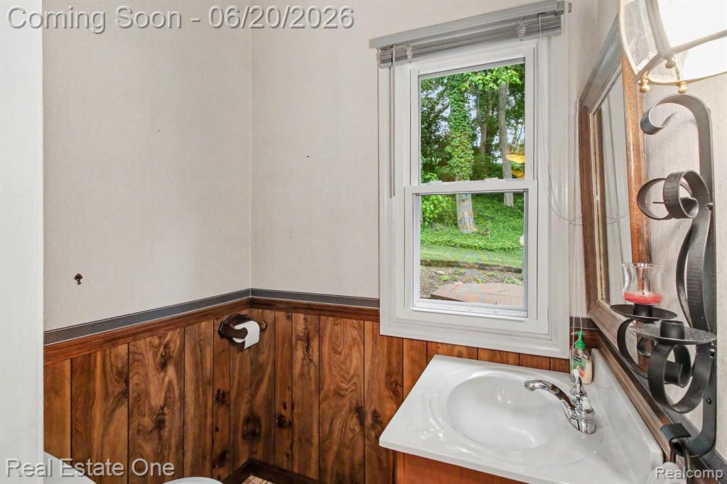 6440 Grand Circle Drive, Brighton, MI 48116 — Photo 17