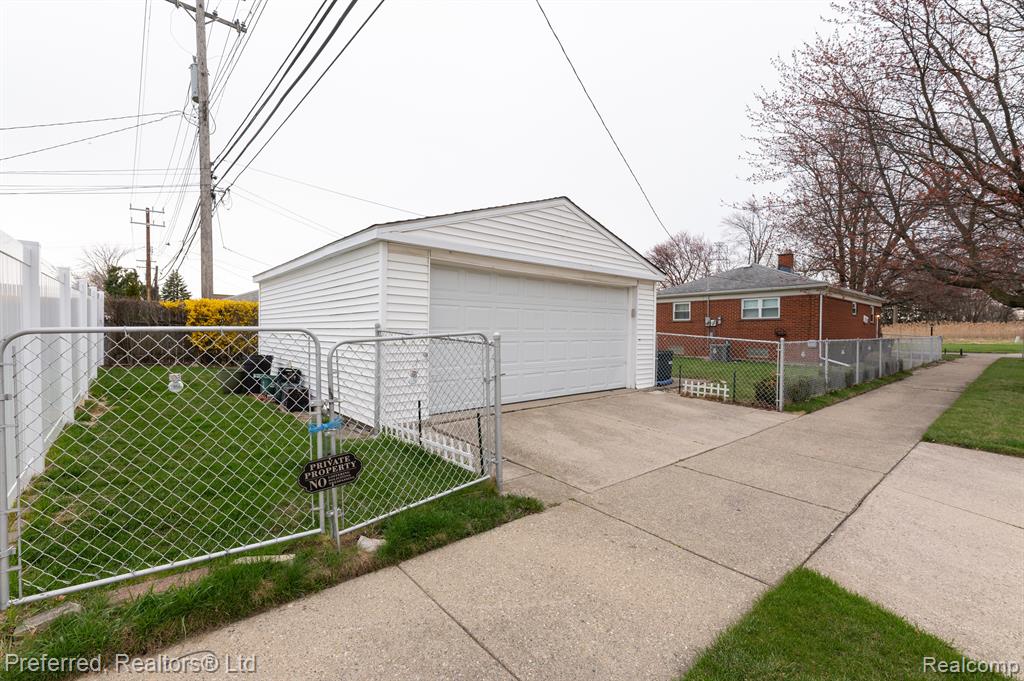 7252 LUANA Avenue, Allen Park, MI 48101 — Photo 5