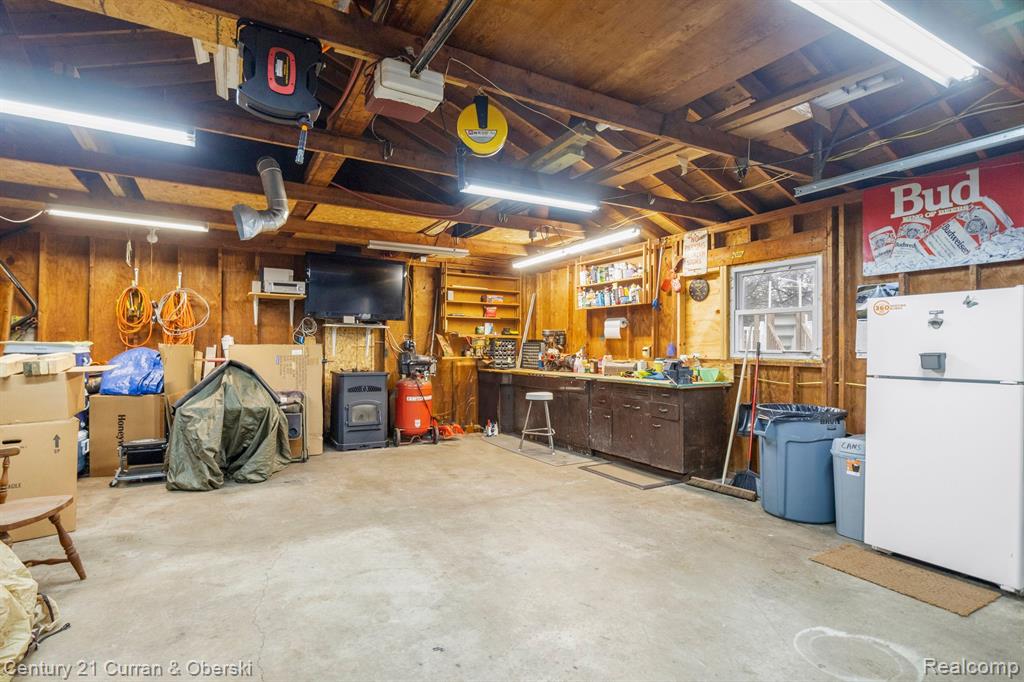 425 KENT Street, Carleton, MI 48117 — Photo 35