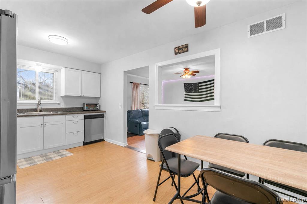 513 Stoddard Avenue, East Lansing, MI 48823 — Photo 3