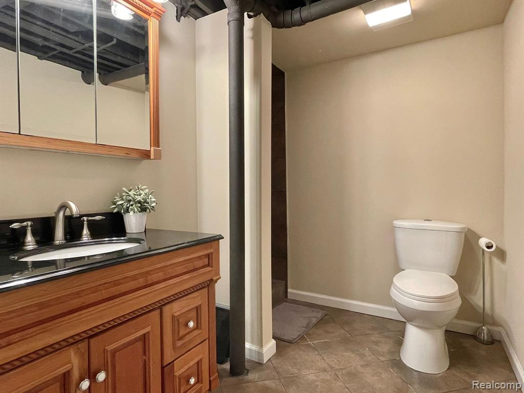 4654 Chapel Drive, Troy, MI 48085 — Photo 21