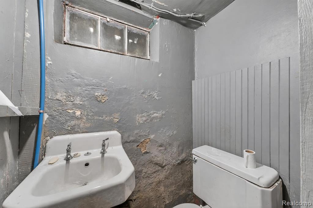 17540 Indiana Street, Detroit, MI 48221 — Photo 42