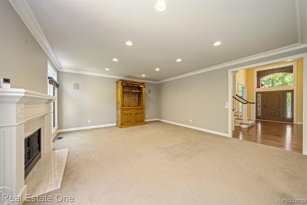 6745 CHARING Crossing, West Bloomfield, MI — Photo 23
