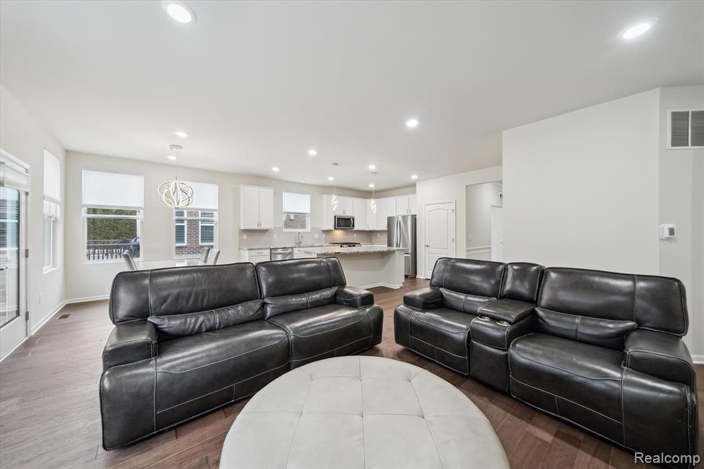40633 Azalea Drive, Clinton Twp, MI 48036 — Photo 13