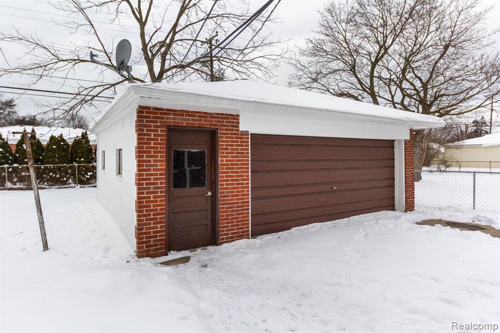 29327 Orvylle Drive, Warren, MI 48092 — Photo 34