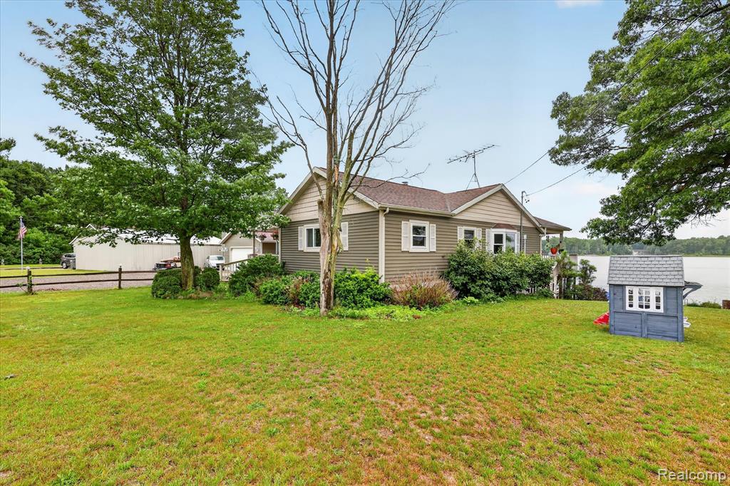 17 E White Lake Dr, Twin Lakes, MI 49457 Drive, Twin Lake, MI 49457 — Photo 4