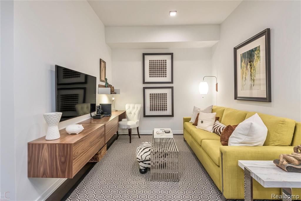 750 FOREST AVE, 502, Birmingham, MI 48009 — Photo 14